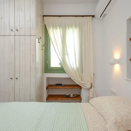 Vila Naxos Traditional House In